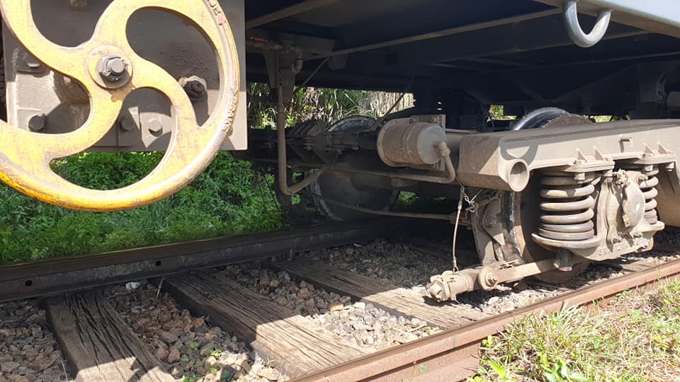 Podi Manike Derailed