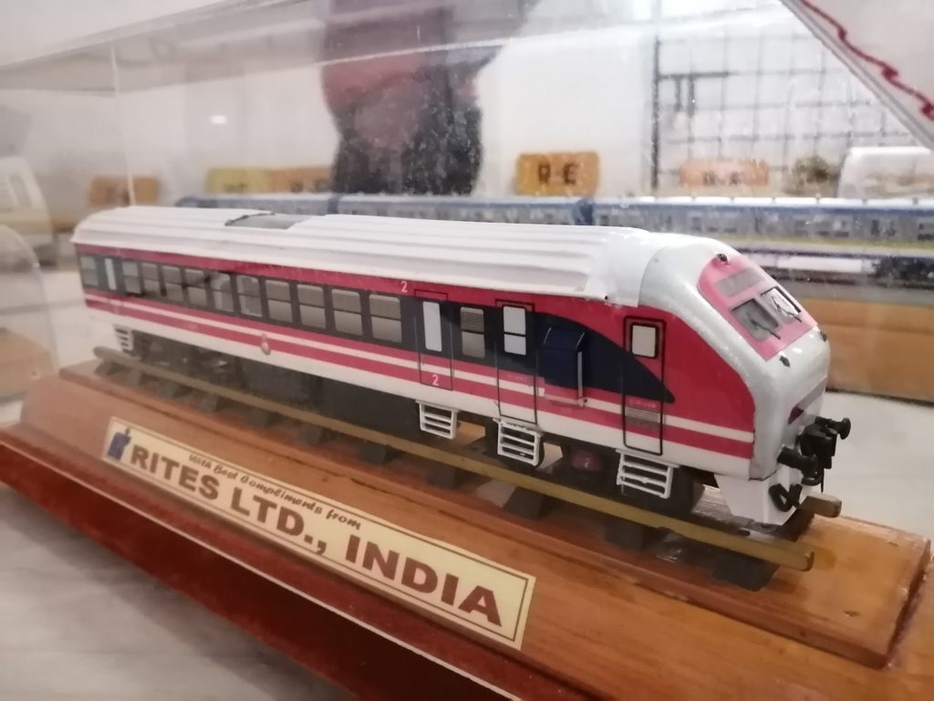 Class S11 DMU model